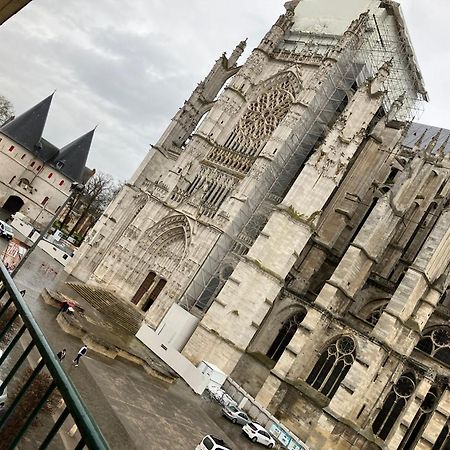 Lovely Appartement Vue Cathedrale Beauvais Exterior foto